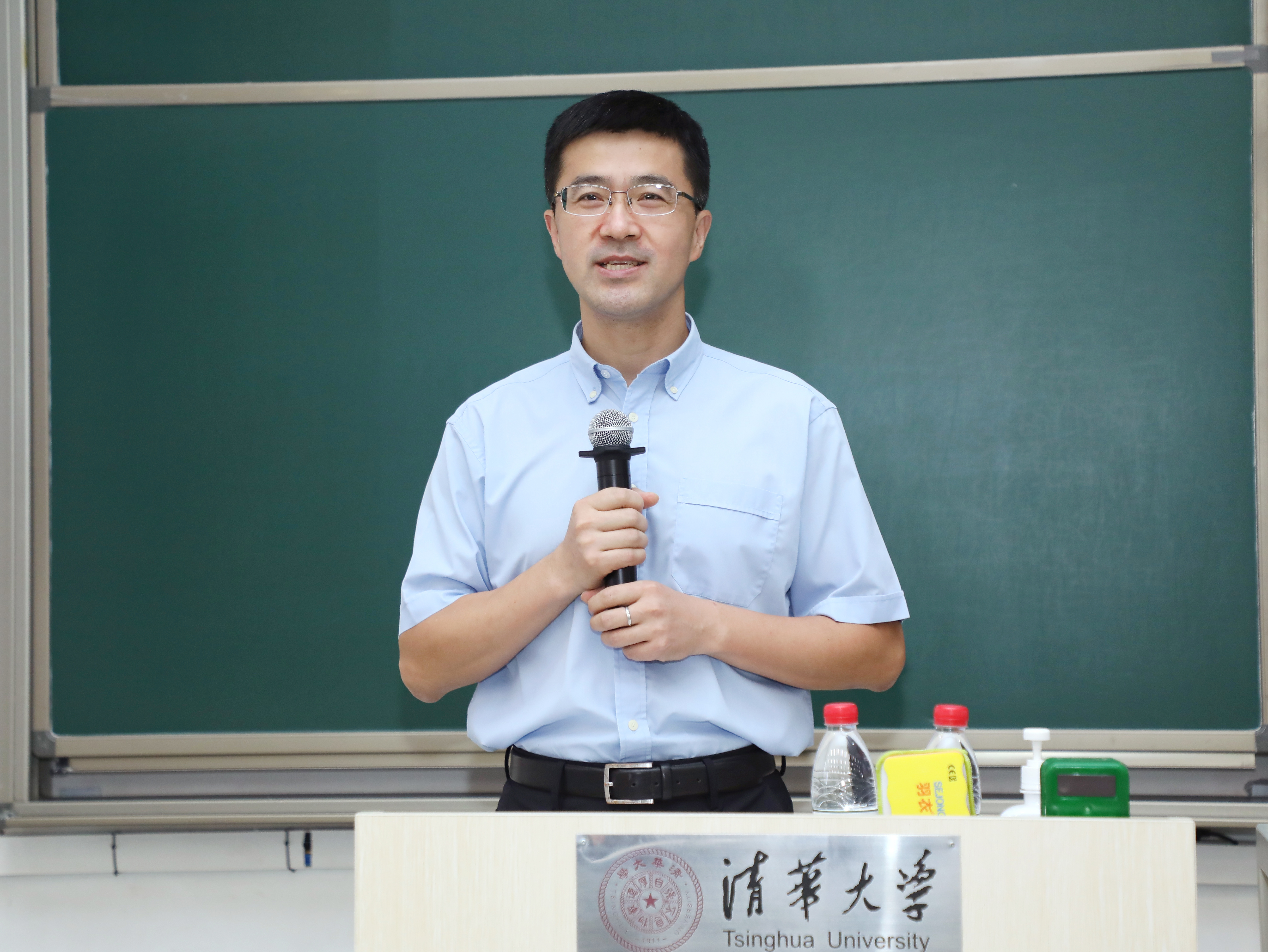 20220816-0033990威尼斯开展2022年班主任、辅导员上岗培训-丁文泽-过勇讲话.JPG