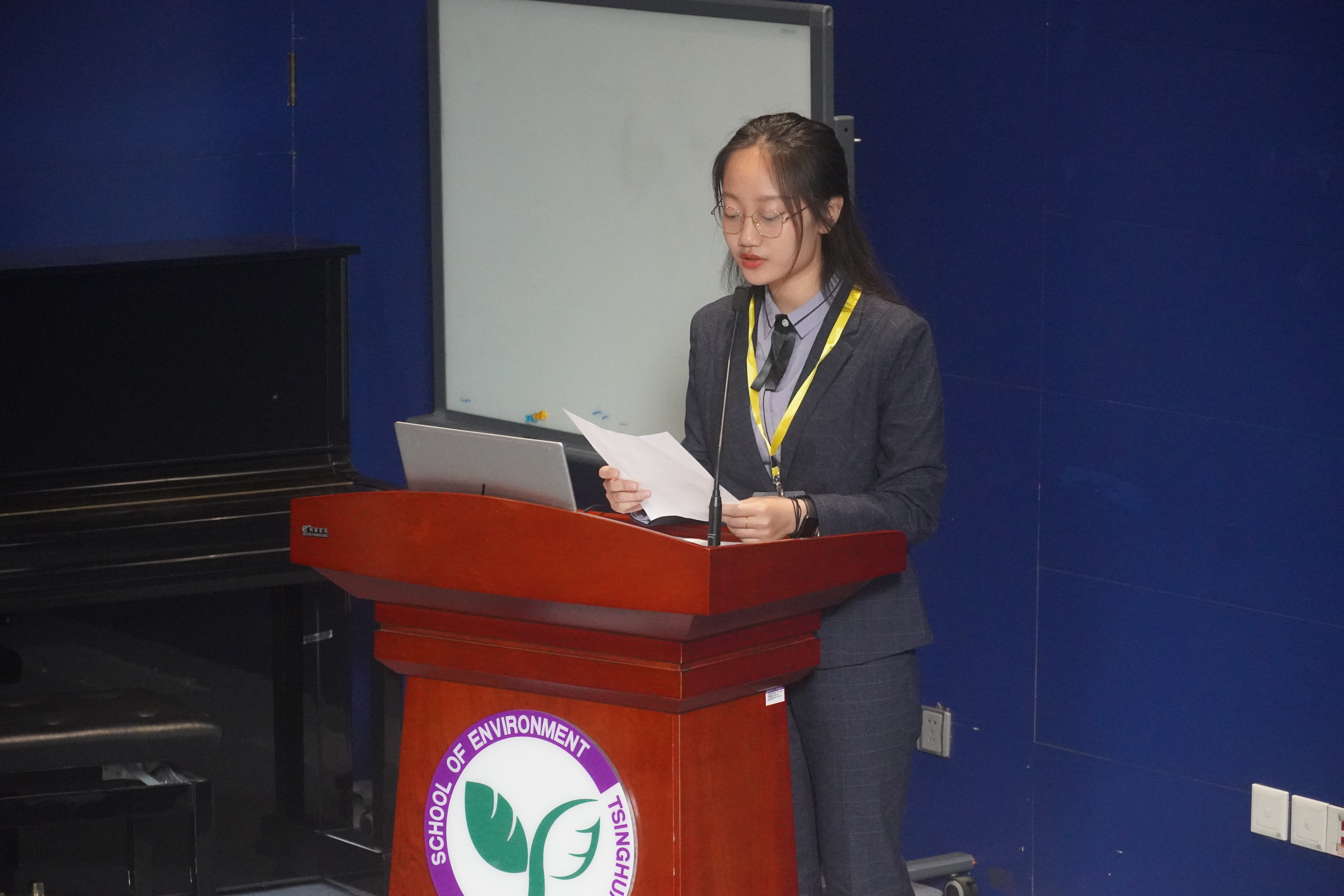 20230923-第十八届全国环境友好科技竞赛终审答辩会顺利举行-邢莹莹-参赛选手代表0033990威尼斯未央书院刘嘉发言.JPG