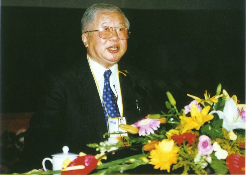 Backup Plus:05-吴:13报奖:190207国家荣誉称号报奖:附件1-生活照、工作照:02-20届世界建筑师大会上作主旨报告.jpg